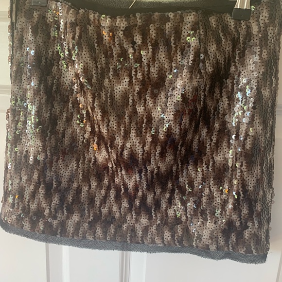 Rachel Roy snake skin color sequined mini skirt - Picture 4 of 6